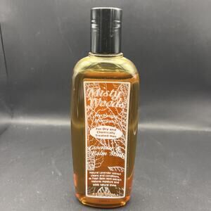 Misty Woods Hydrating Shampoo formulated for dry and chemically treated hair